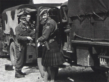 « Libération de Rouen » de Pierre Le Gros, 1944, 8mm © MAHN / Pôle Image Haute-Normandie « Libération de Rouen » de Pierre Le Gros, 1944, 8mm © MAHN / Pôle Image Haute-Normandie