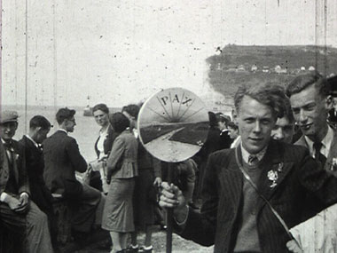 Excursion des Anciens Combattants à Fécamp, 6’04 de Charles Davoust, 1939, 9,5 mm, NB, muet Excursion des Anciens Combattants à Fécamp, 6’04 de Charles Davoust, 1939, 9,5 mm, NB, muet