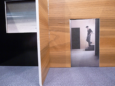 Photographie réalisée par les élèves de l’Ecole Honoré de Balzac dans le cadre d’un atelier organisé pendant l’exposition « Scènes » de Corinne Mercadier et Sabine Meier à la Galerie Photo du Pôle Image Haute-Normandie.